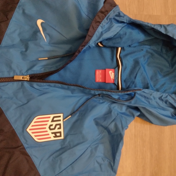 Nike windbreaker - Picture 3 of 5